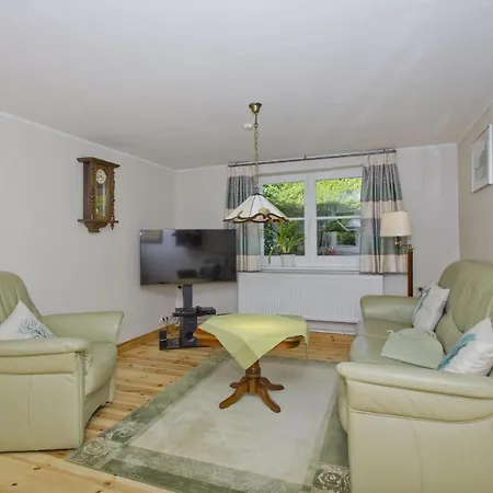 Gutshof Ostseeblick Ferienwohnung 02 公寓 Neuendorf (Rugen)