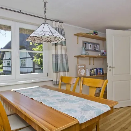 Strandnahe Idylle Am Meer, Private Badestelle Mit Strandkorb - Gutshof Ostseeblick Nr 02 * Neuendorf (Rugen)