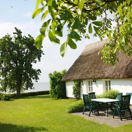 Strandnahe Idylle Am Meer, Private Badestelle Mit Strandkorb - Gutshof Ostseeblick Nr 02