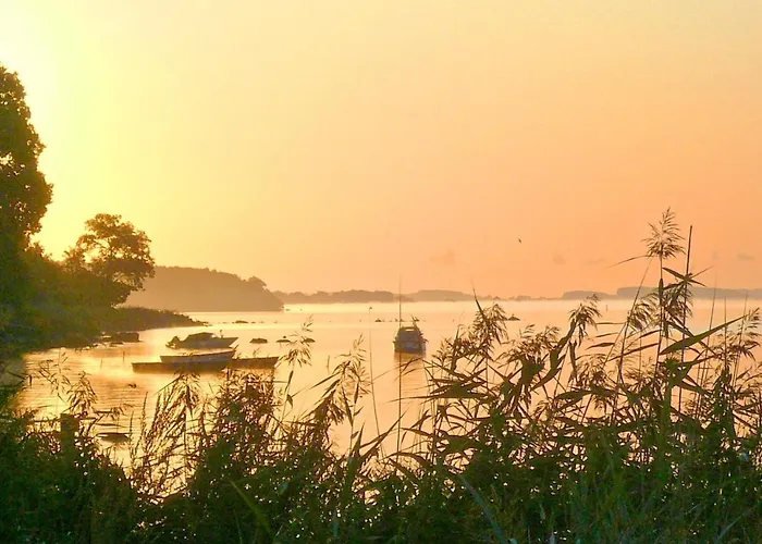 Gutshof Ostseeblick Ferienwohnung 02 *